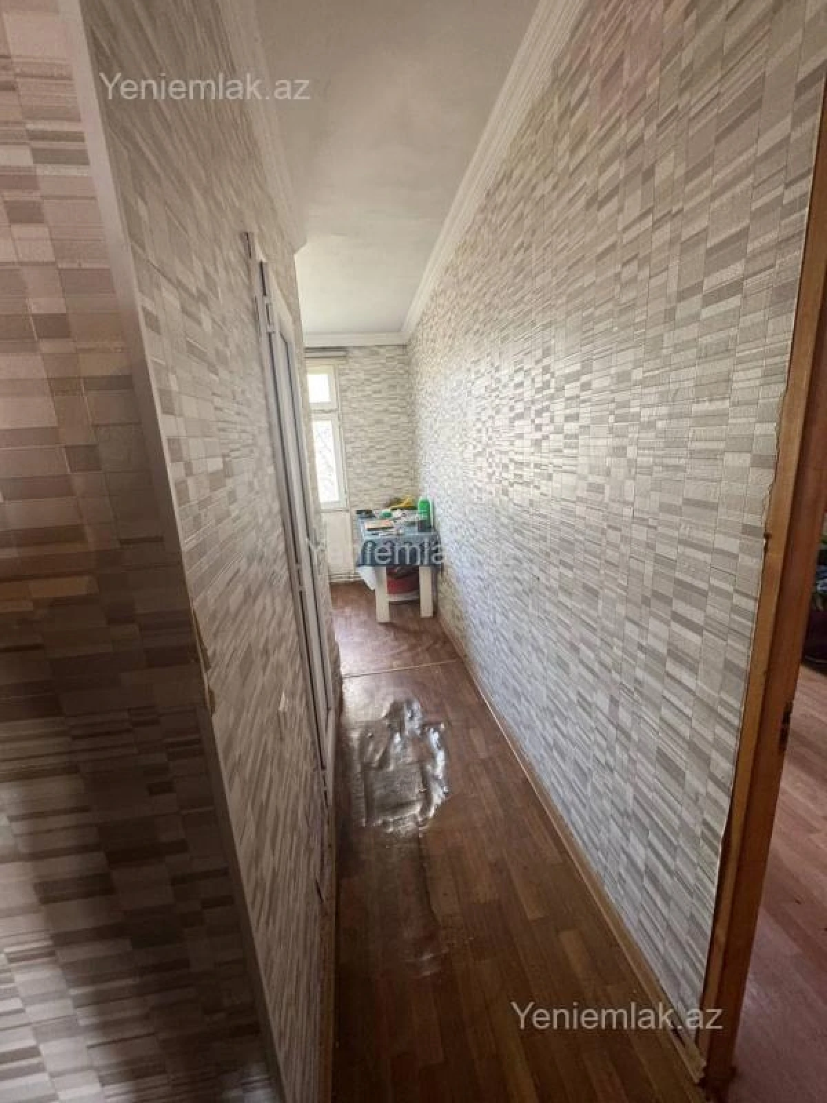 Satılır 3 otaqlı köhnə tikili 60 m²
