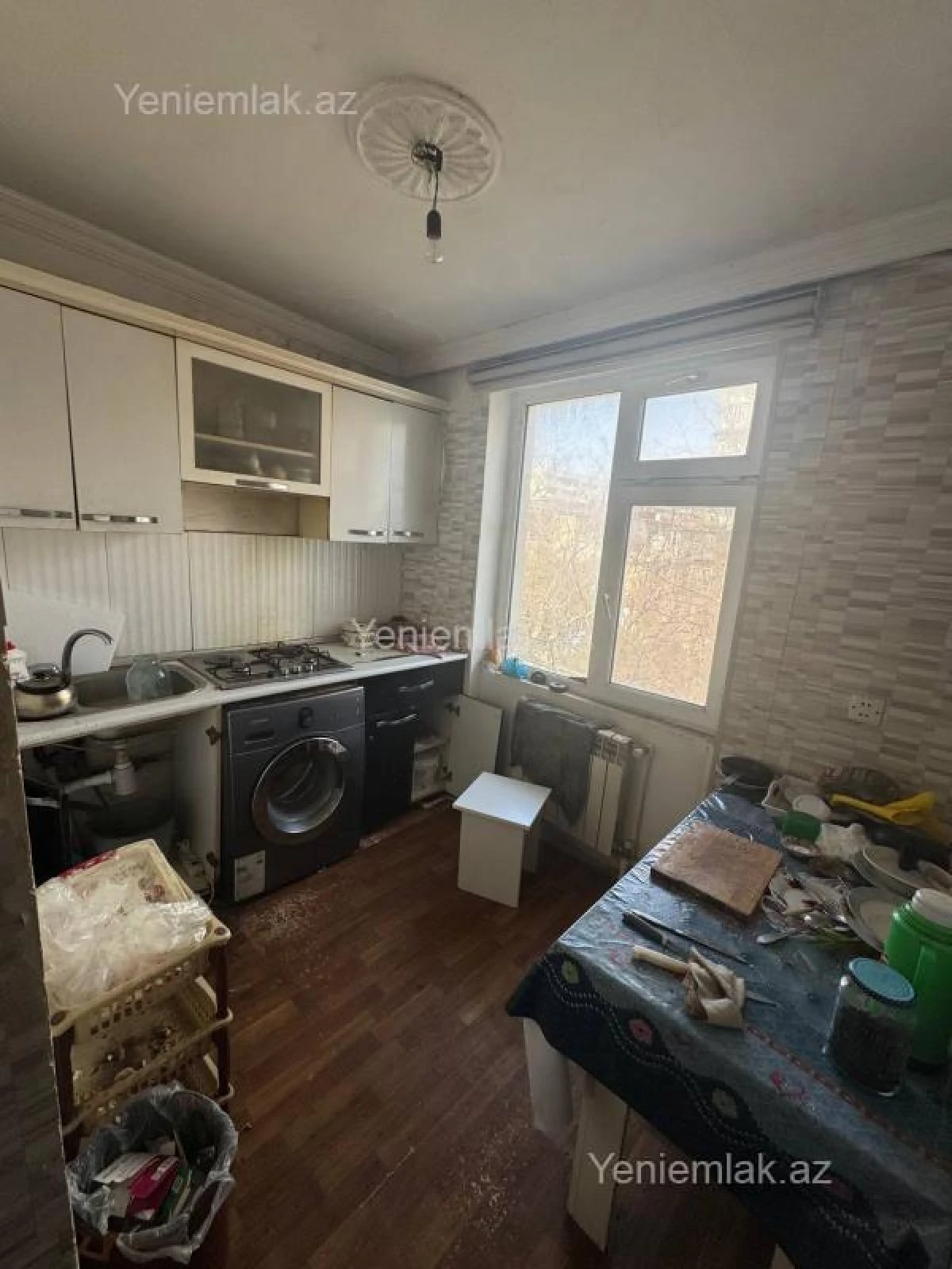 Satılır 3 otaqlı köhnə tikili 60 m²