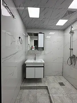 Satılır 4 otaqlı köhnə tikili 80 m²