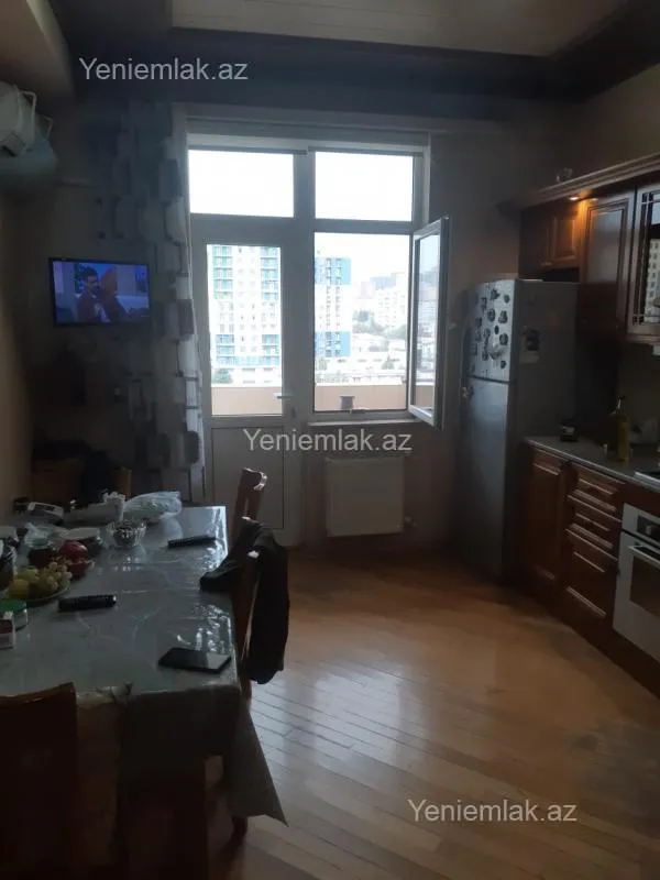 Satılır 2 otaqlı yeni tikili 88 m²