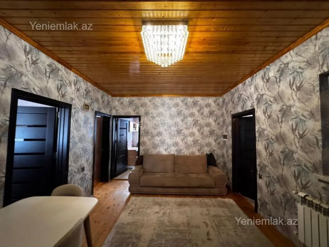 Satılır 4 otaqlı həyət evi 100 m²