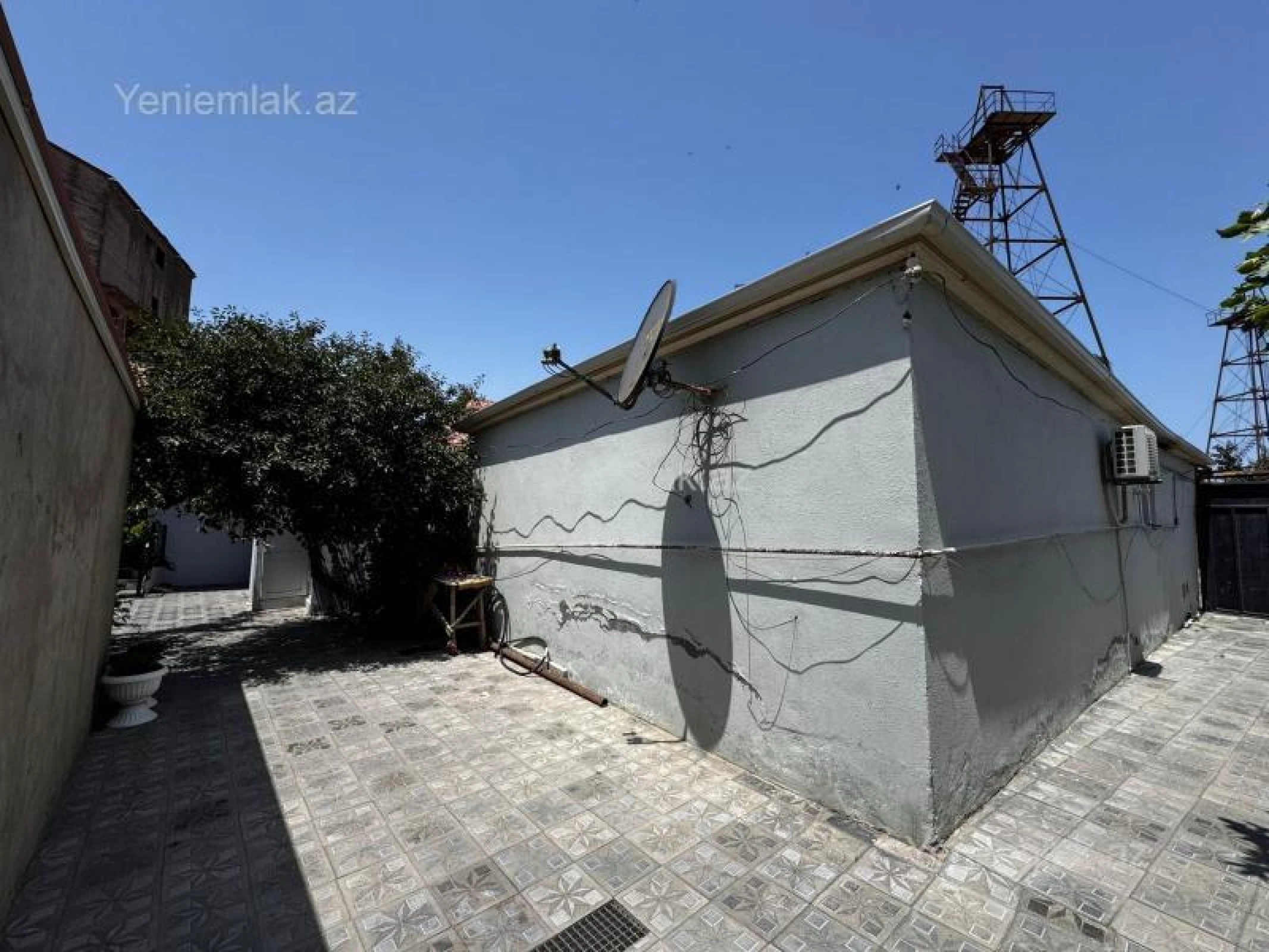 Satılır 4 otaqlı həyət evi 100 m²