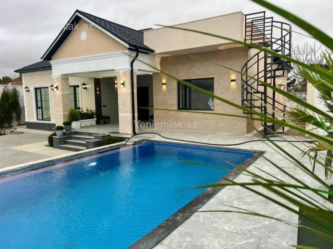 Satılır 4 otaqlı həyət evi 185 m²