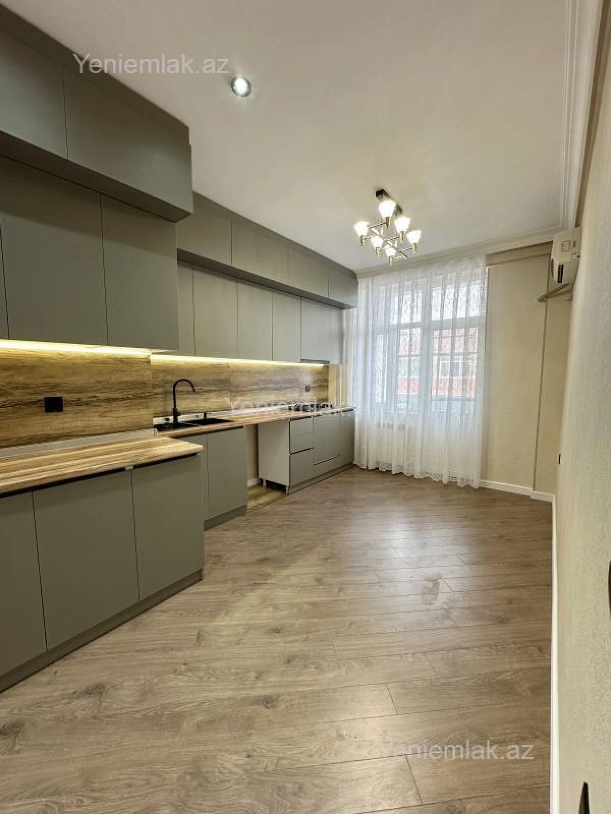 Satılır 2 otaqlı yeni tikili 94 m²