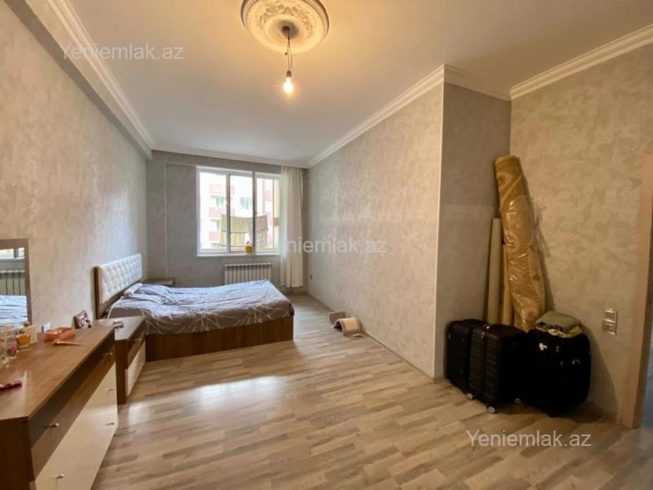 Satılır 2 otaqlı yeni tikili 100 m²