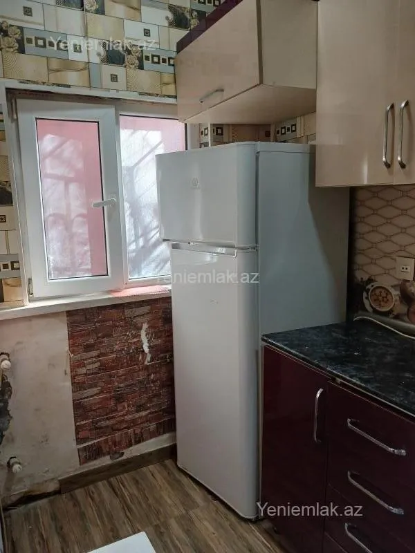 Satılır 2 otaqlı həyət evi 70 m²