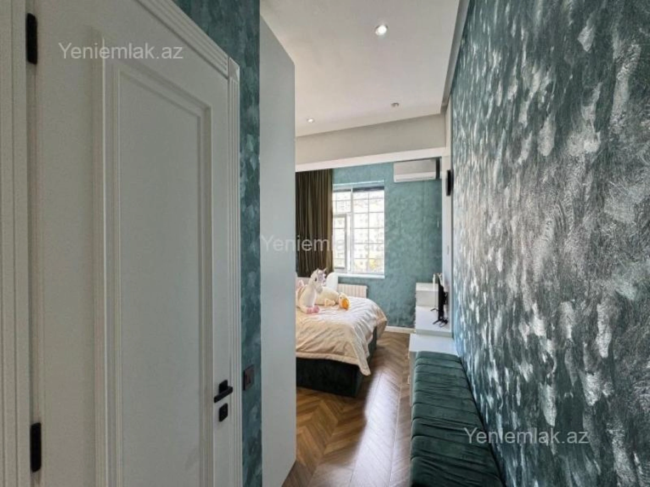 Satılır 3 otaqlı yeni tikili 132 m²