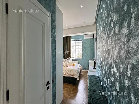 Satılır 3 otaqlı yeni tikili 132 m²