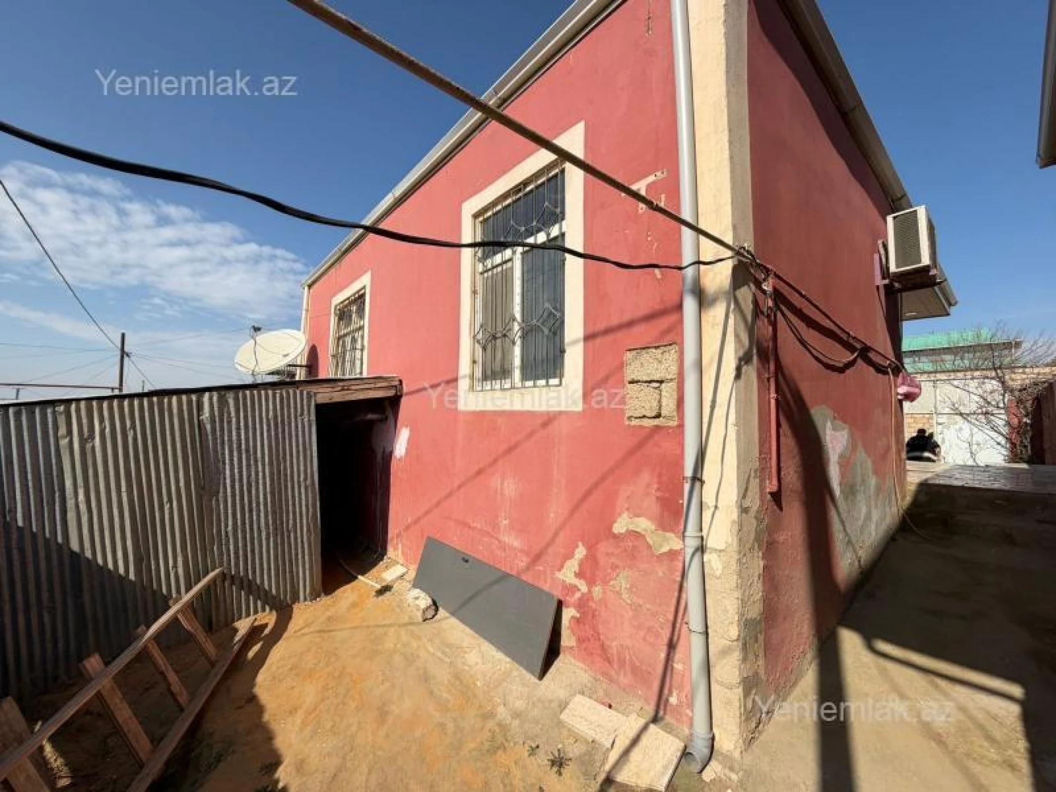 Satılır 3 otaqlı həyət evi 100 m²