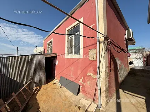 Satılır 3 otaqlı həyət evi 100 m²