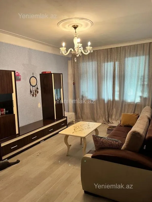 Satılır 2 otaqlı köhnə tikili 50 m²