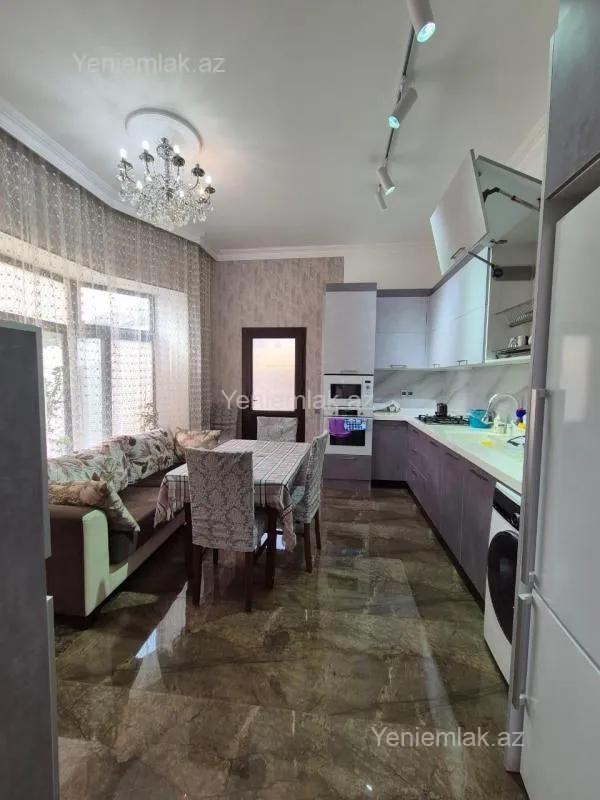 Satılır 4 otaqlı həyət evi 150 m²