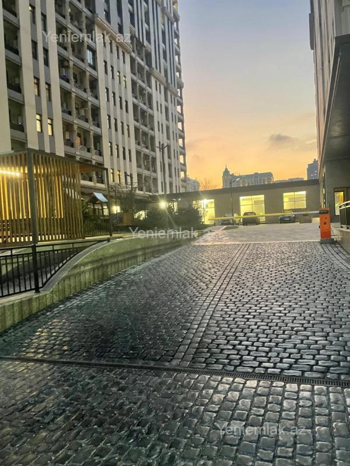 Satılır 3 otaqlı yeni tikili 125 m²