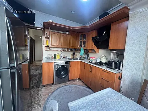 Satılır 4 otaqlı köhnə tikili 100 m²