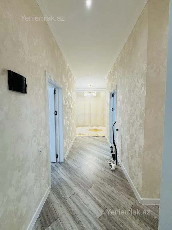Satılır 6 otaqlı həyət evi 220 m²