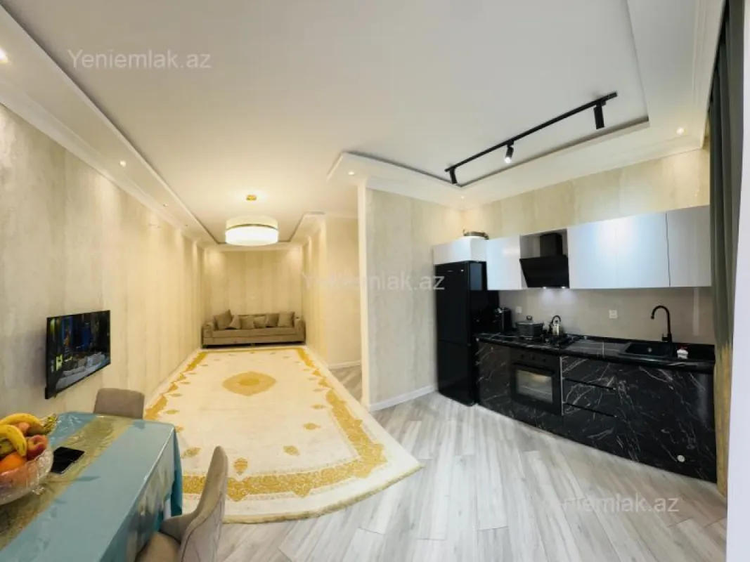 Satılır 6 otaqlı həyət evi 220 m²