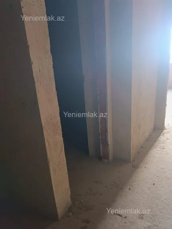 Satılır 3 otaqlı yeni tikili 110 m²