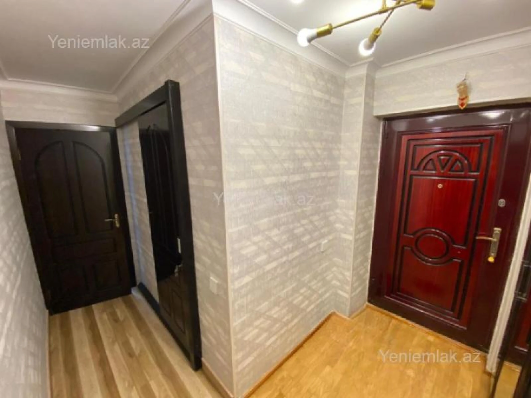 Satılır 3 otaqlı köhnə tikili 70 m²