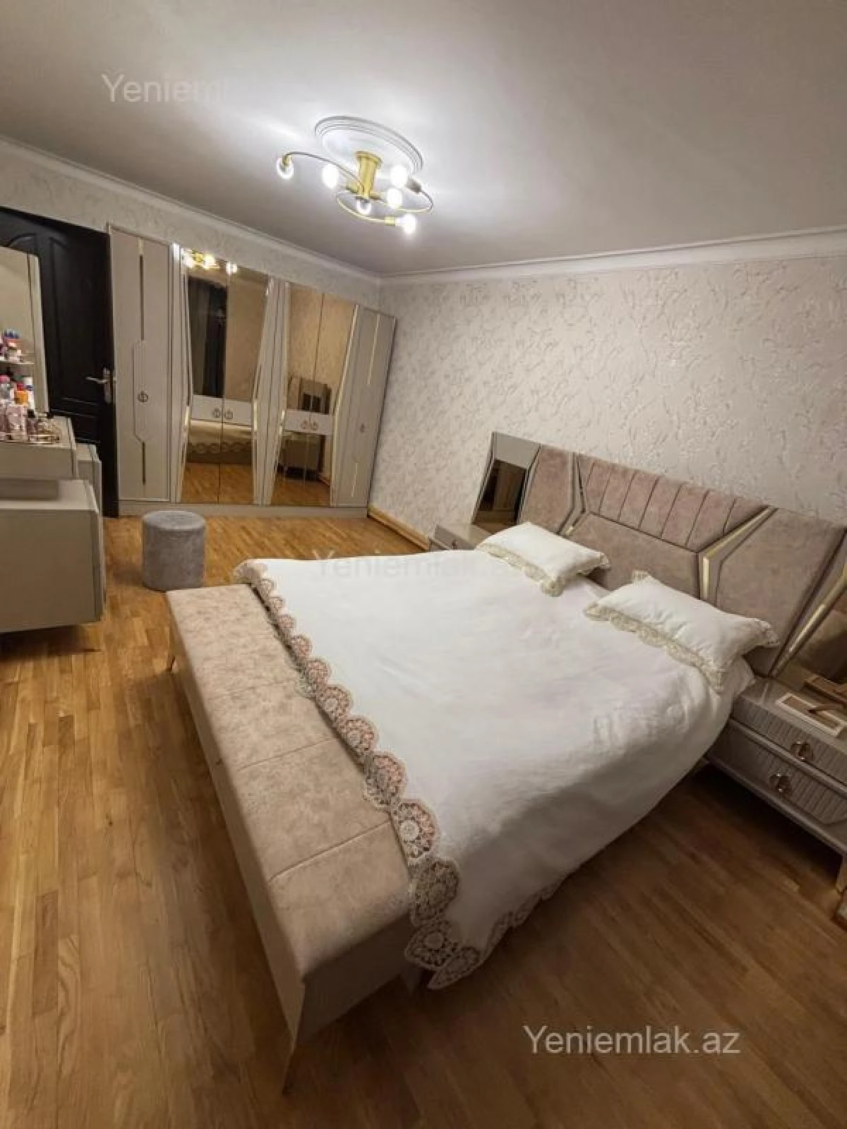 Satılır 3 otaqlı köhnə tikili 70 m²