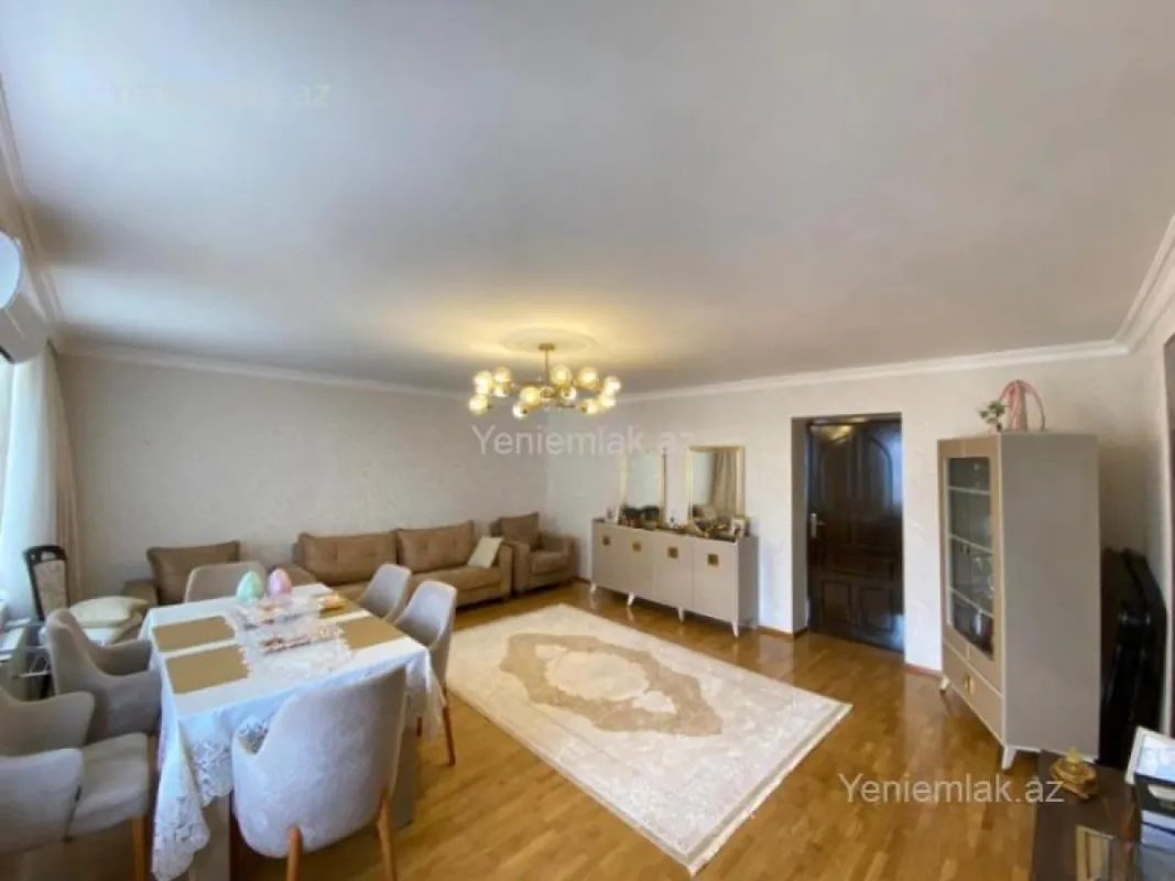 Satılır 3 otaqlı köhnə tikili 70 m²
