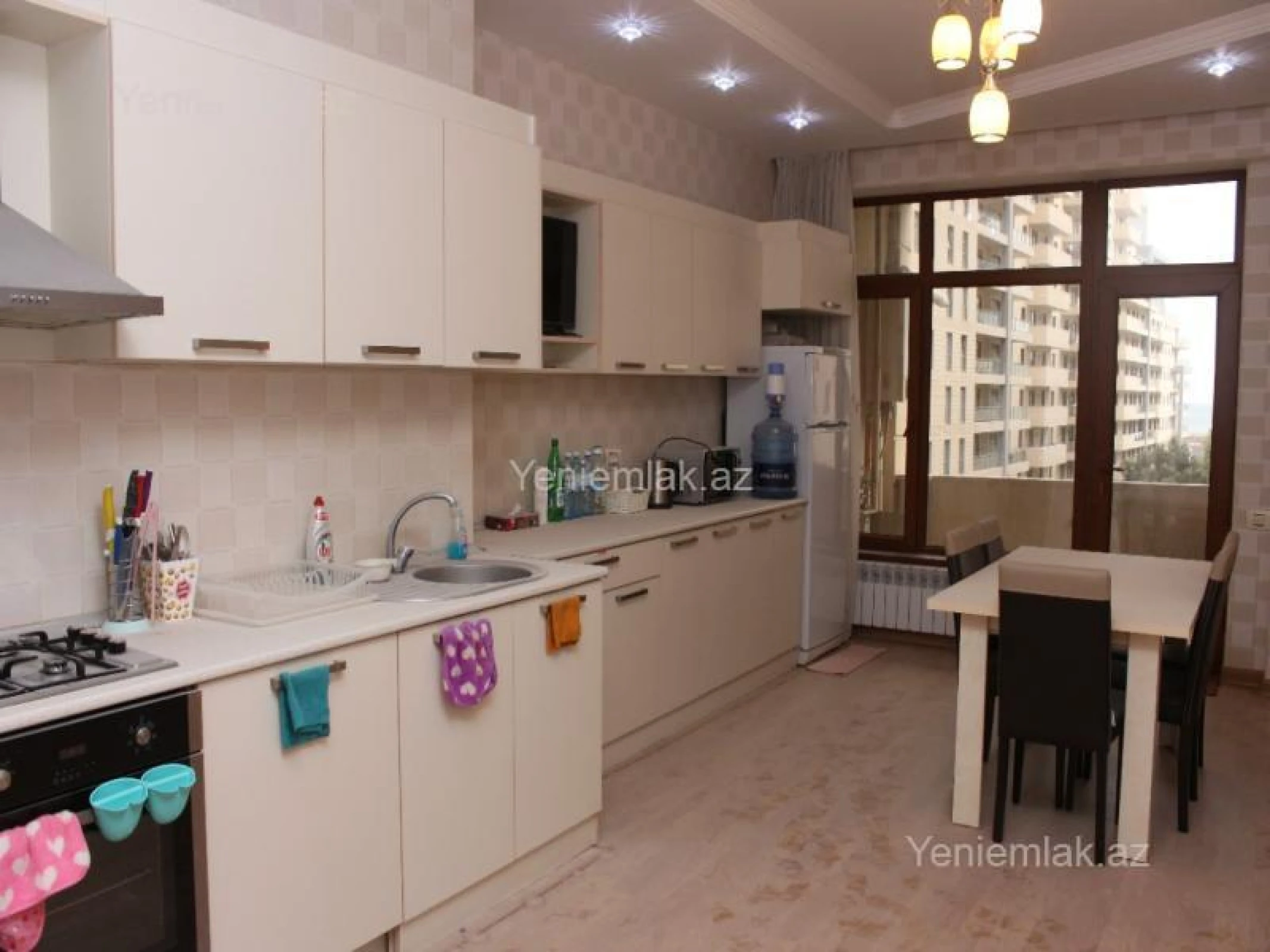 Satılır 4 otaqlı yeni tikili 216 m²