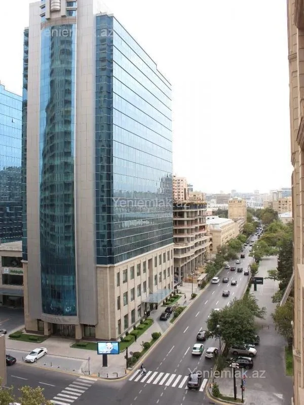 Satılır 4 otaqlı yeni tikili 216 m²