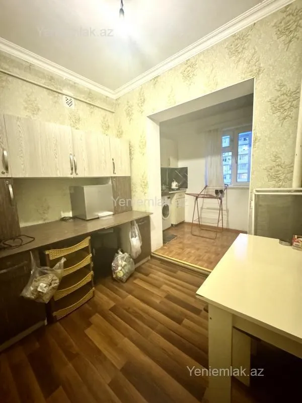 Satılır 2 otaqlı köhnə tikili 48 m²