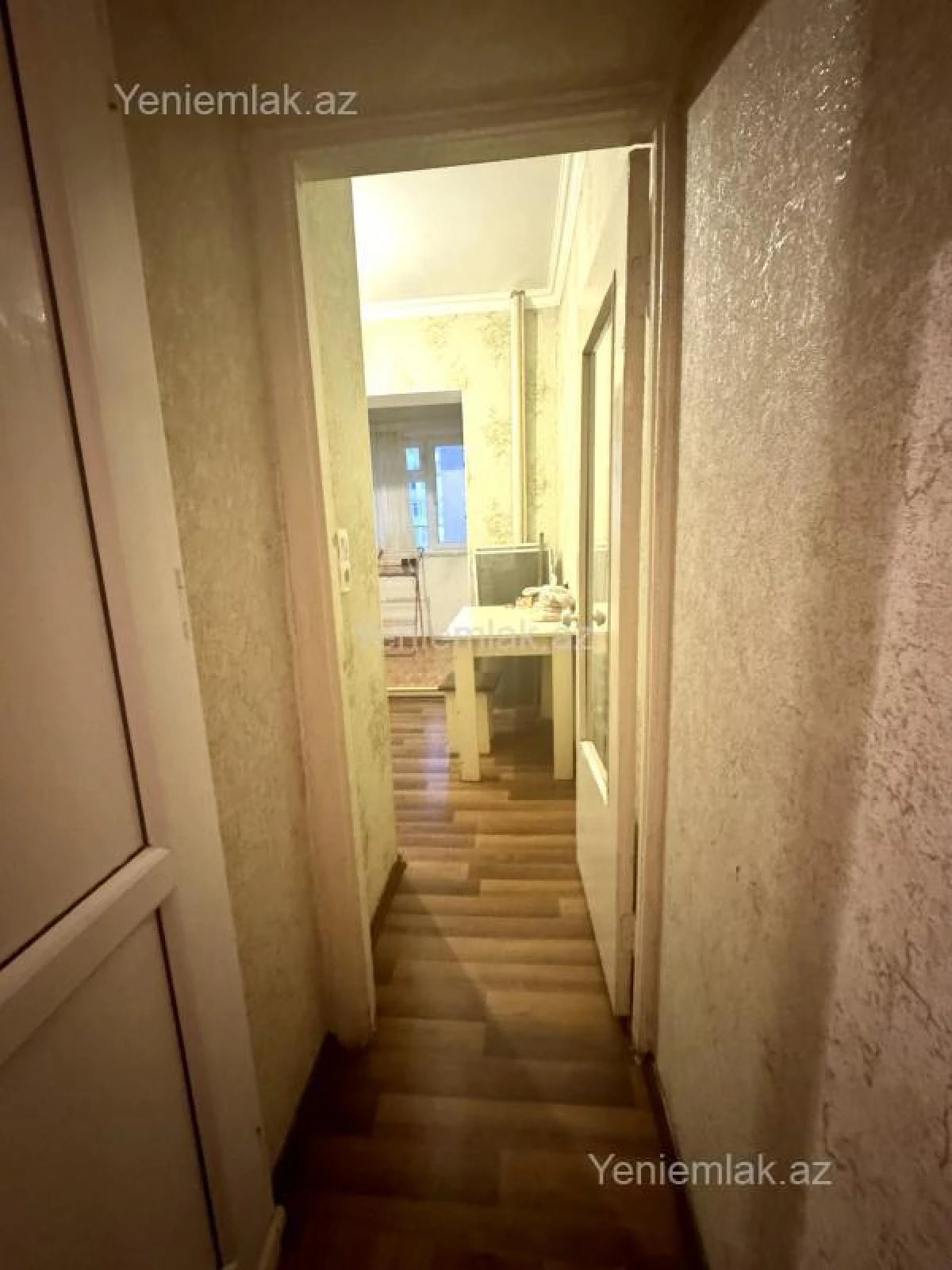 Satılır 2 otaqlı köhnə tikili 48 m²