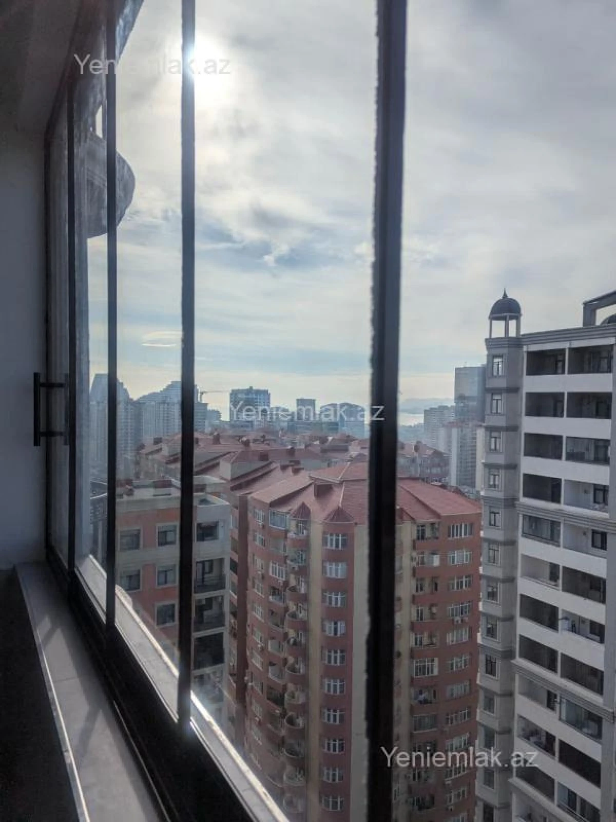 Satılır 2 otaqlı yeni tikili 80 m²