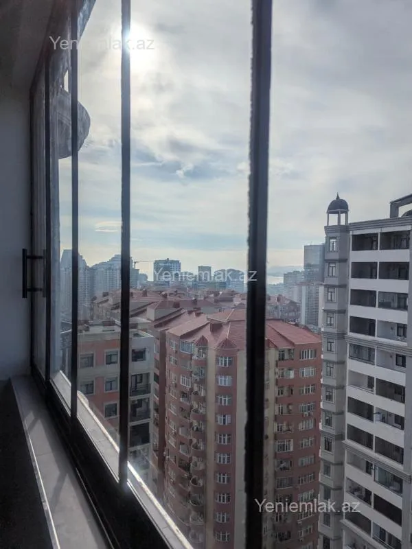 Satılır 2 otaqlı yeni tikili 80 m²