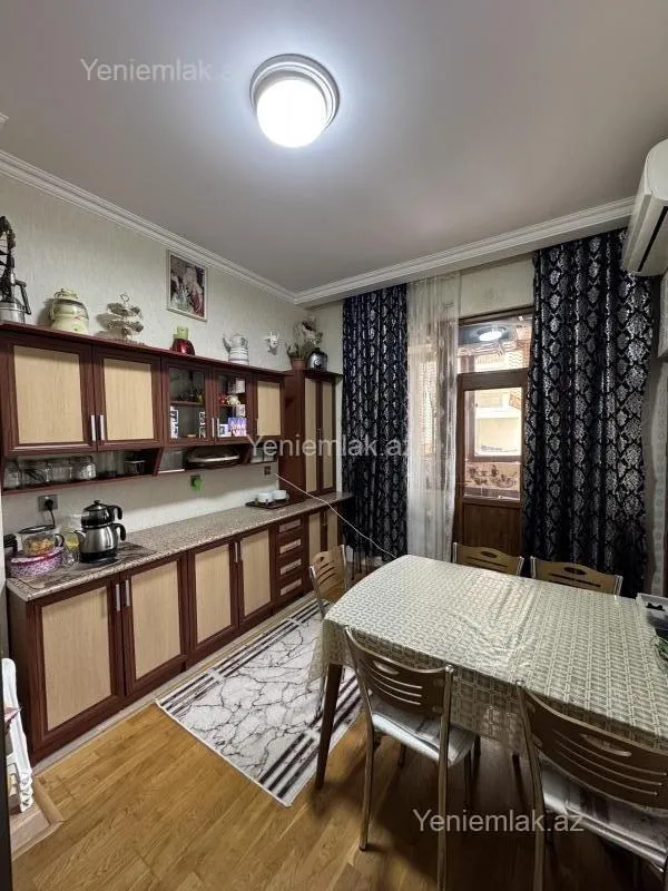 Satılır 3 otaqlı yeni tikili 75 m²