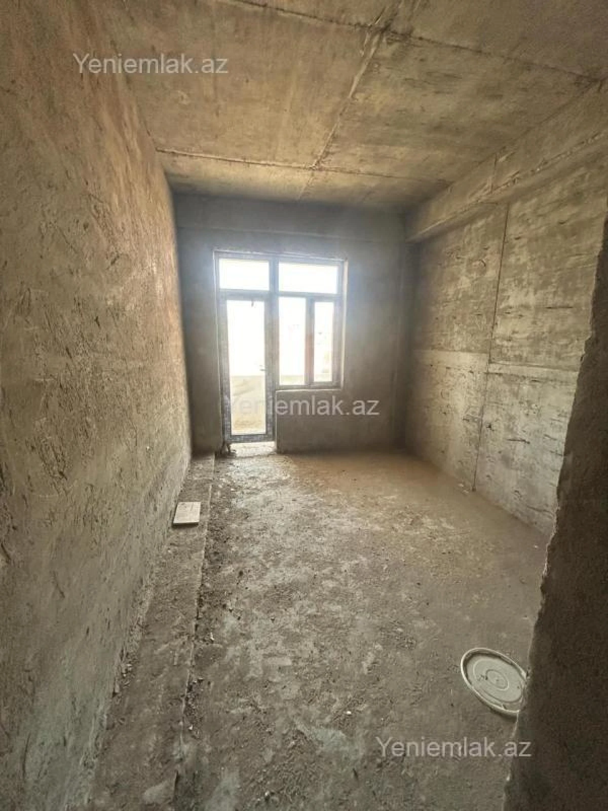 Satılır 3 otaqlı yeni tikili 130 m²
