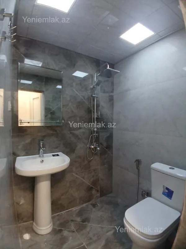 Satılır 2 otaqlı köhnə tikili 40 m²