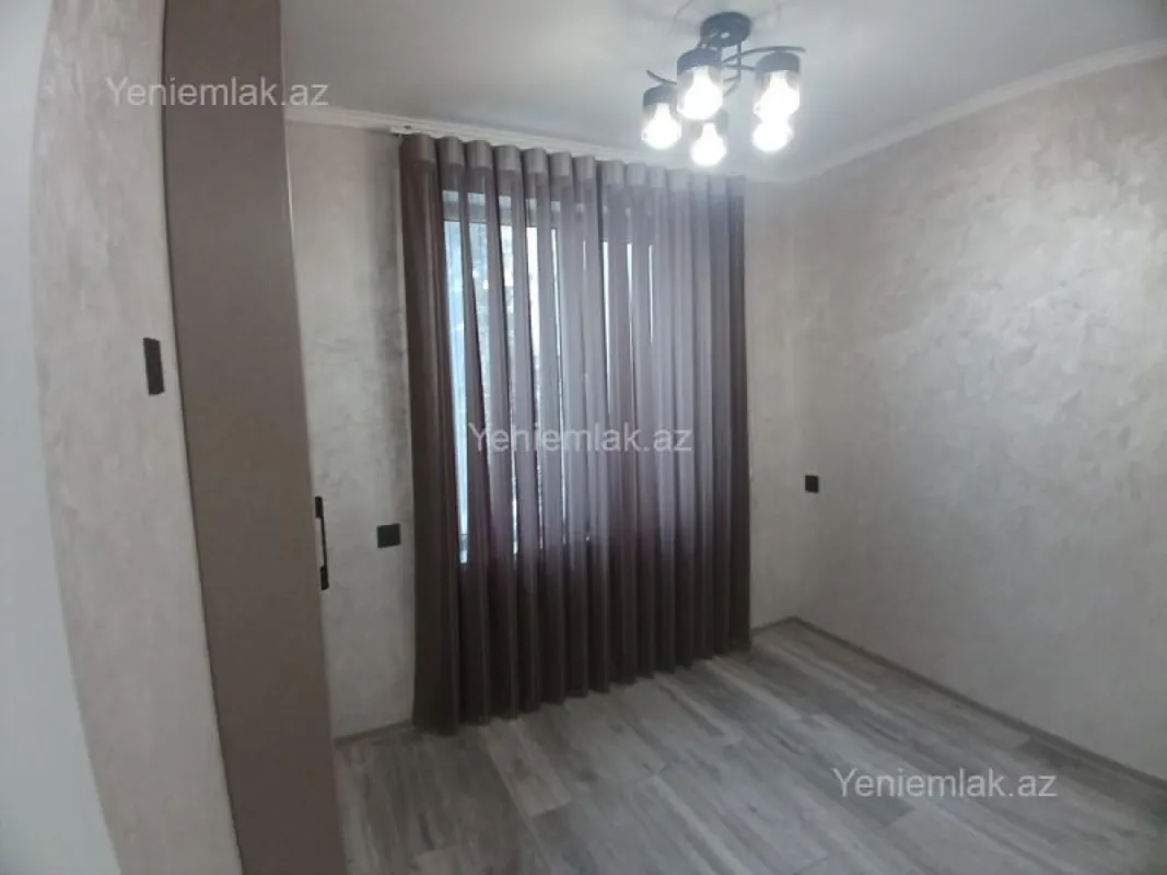 Satılır 2 otaqlı köhnə tikili 40 m²