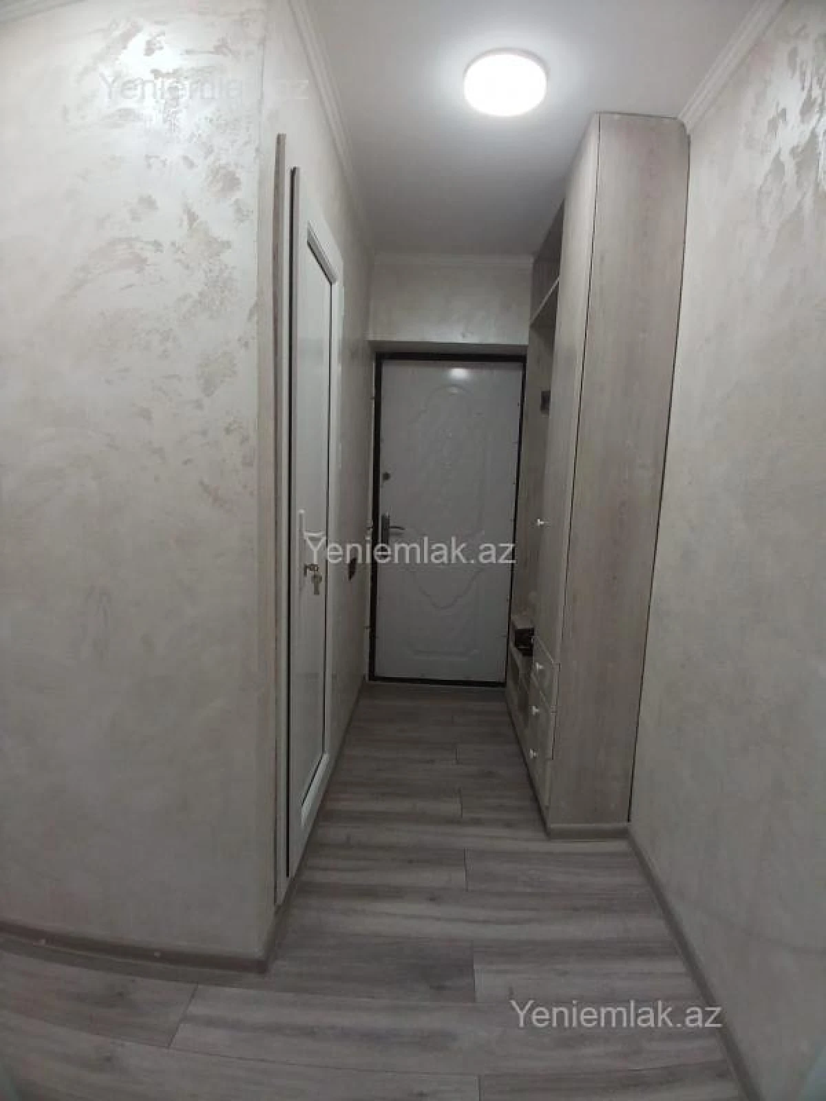 Satılır 2 otaqlı köhnə tikili 40 m²