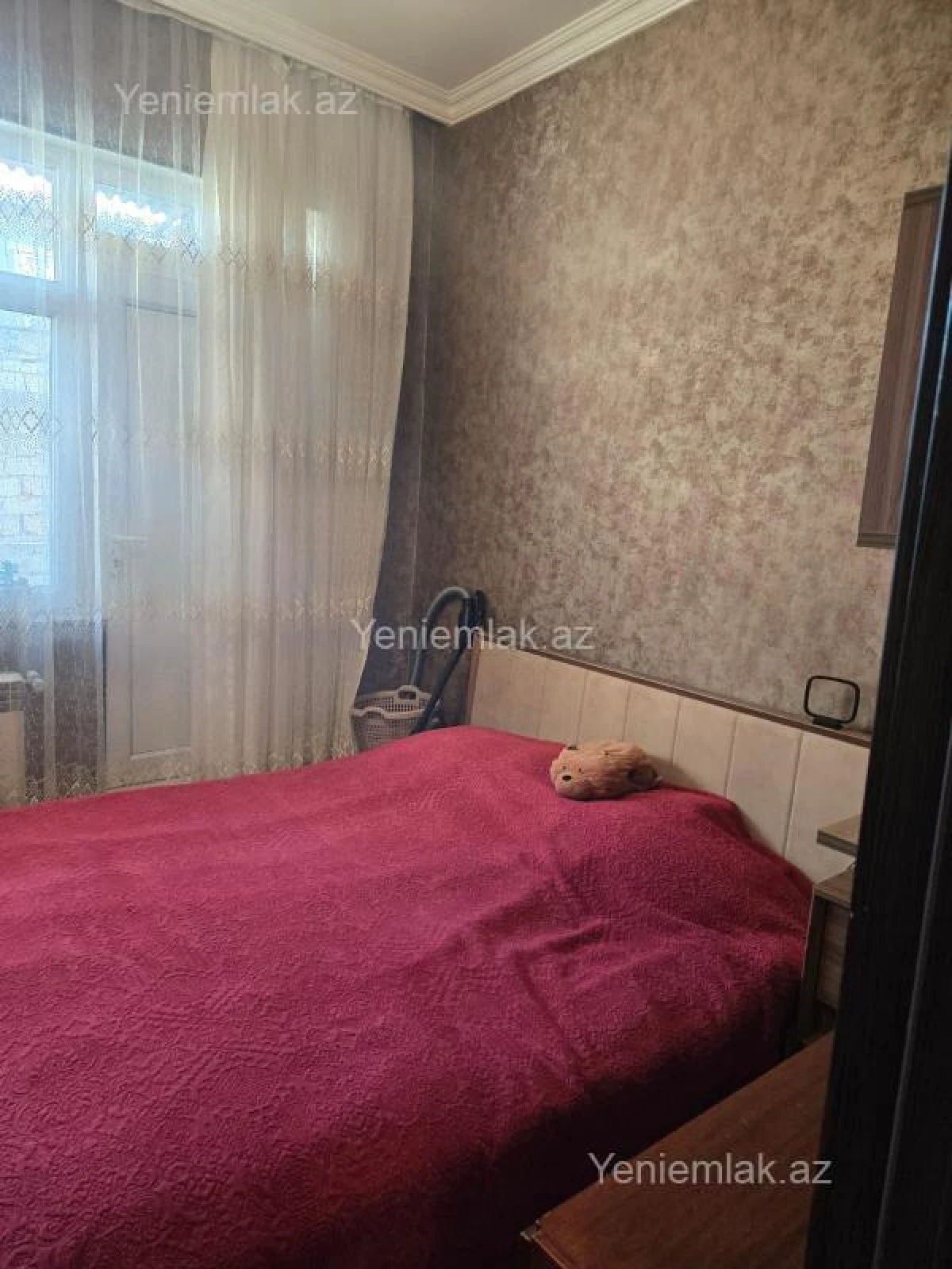 Satılır 2 otaqlı köhnə tikili 64 m²