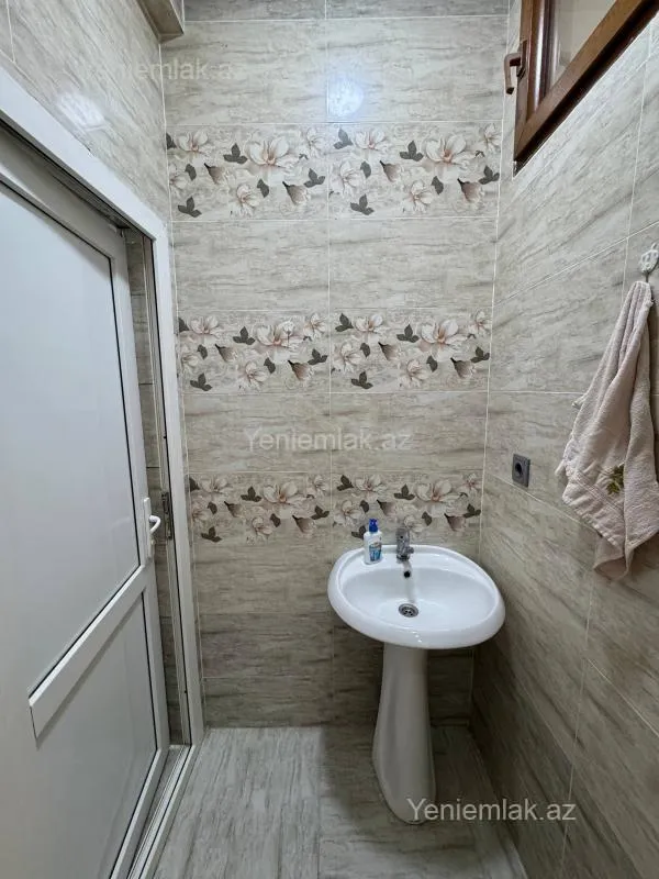 Satılır 3 otaqlı yeni tikili 68 m²