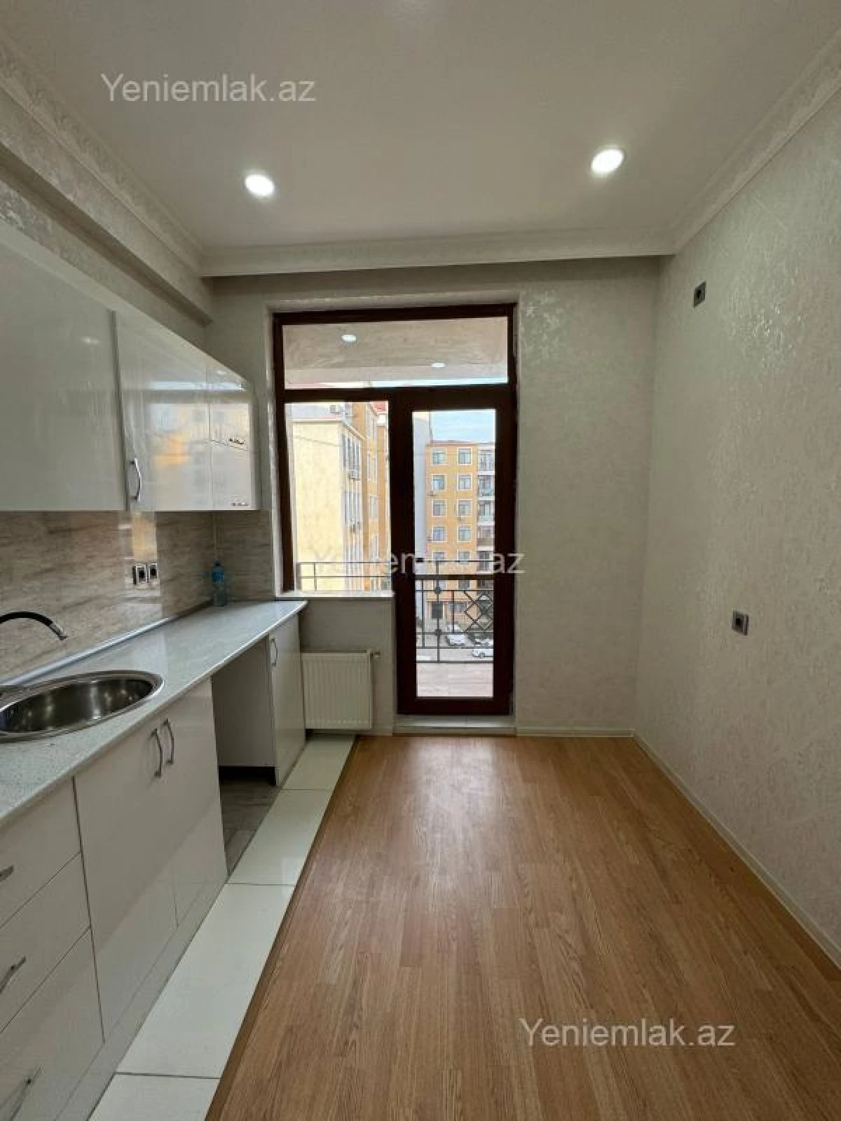 Satılır 3 otaqlı yeni tikili 68 m²