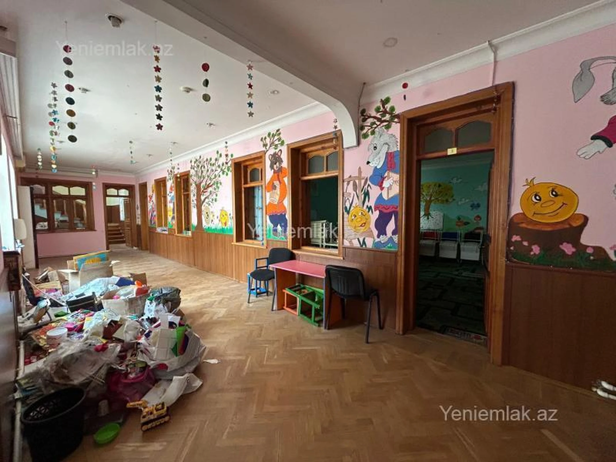 Satılır 15 otaqlı obyekt 600 m²