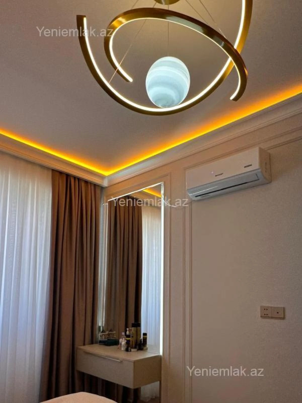 Satılır 3 otaqlı yeni tikili 85 m²