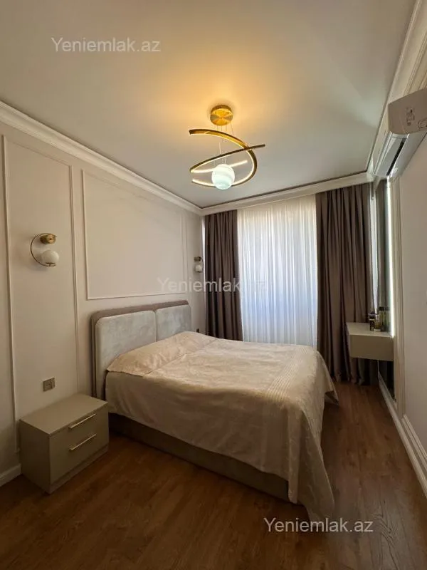 Satılır 3 otaqlı yeni tikili 85 m²