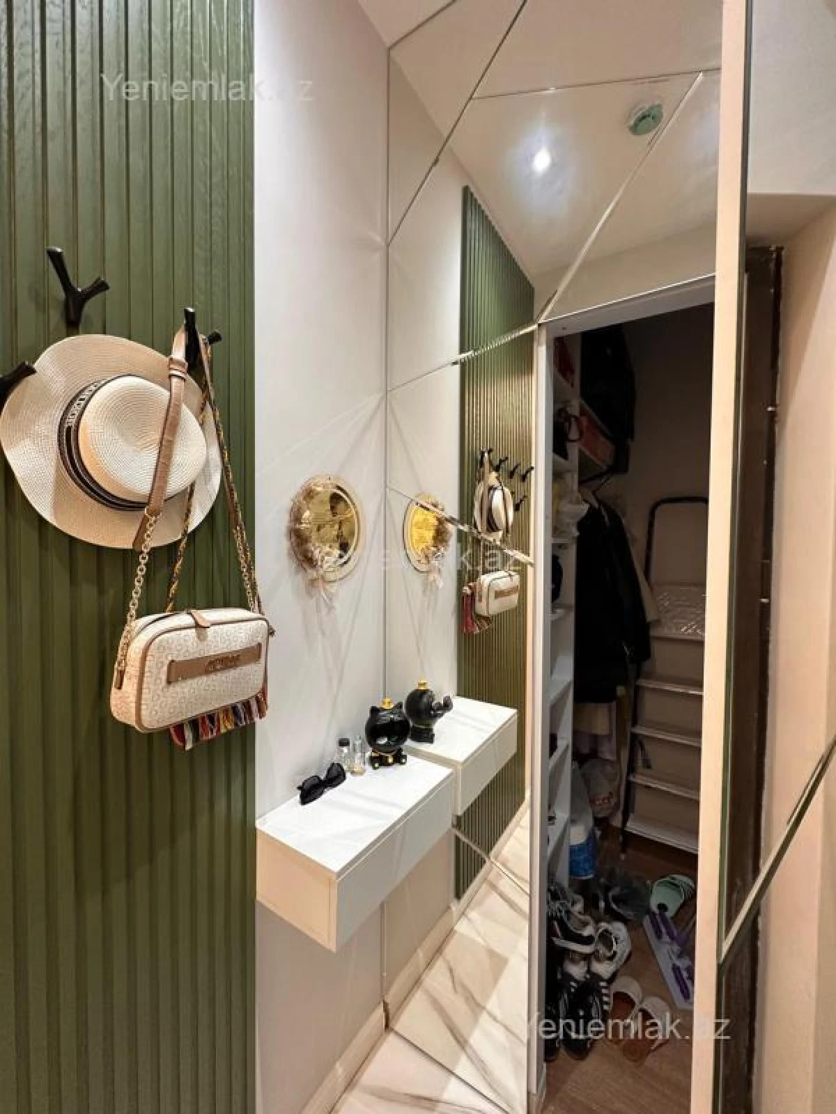 Satılır 3 otaqlı yeni tikili 85 m²