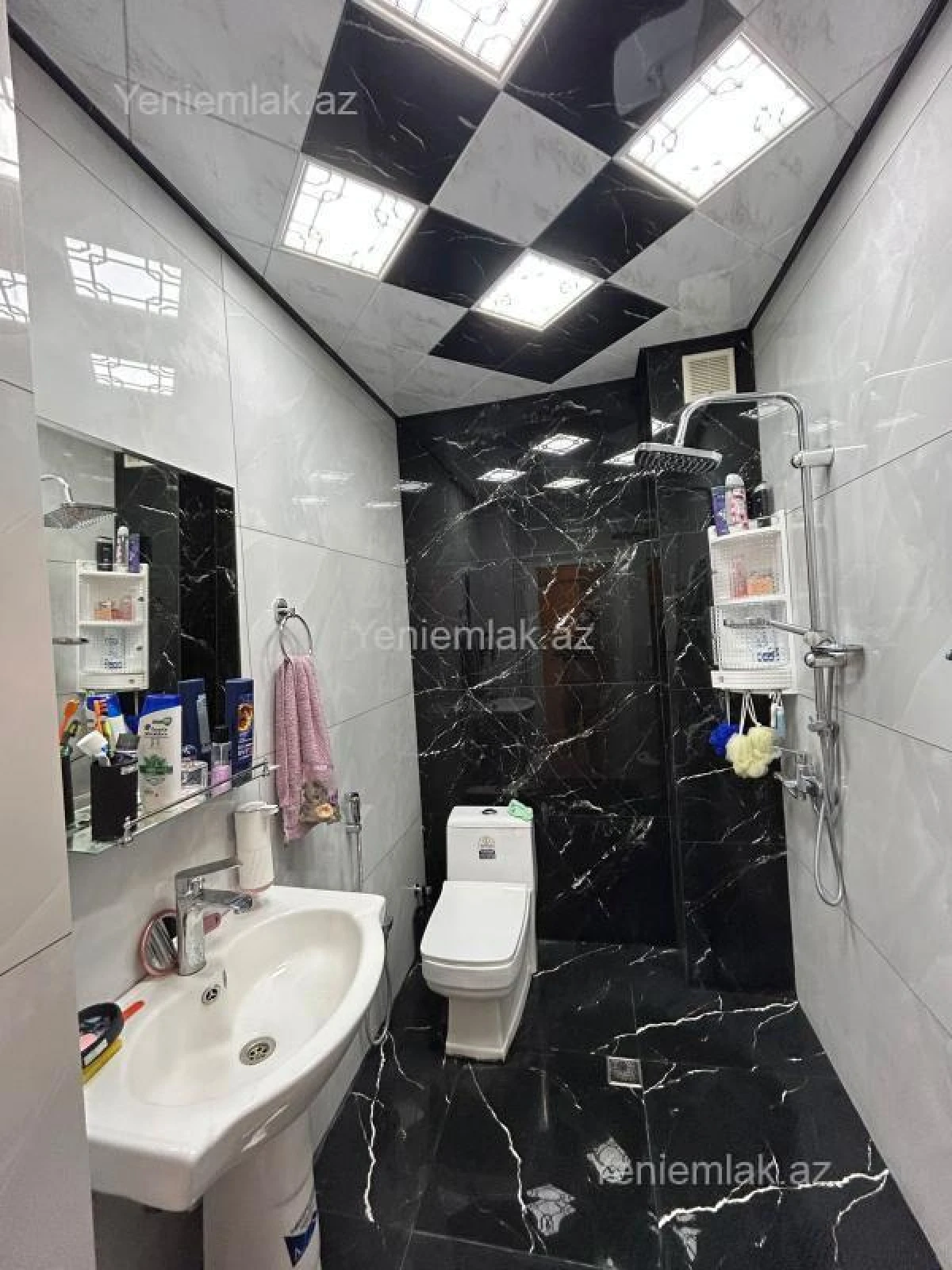 Satılır 3 otaqlı yeni tikili 98 m²