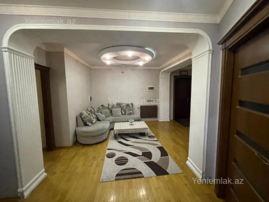 Satılır 3 otaqlı yeni tikili 105 m²