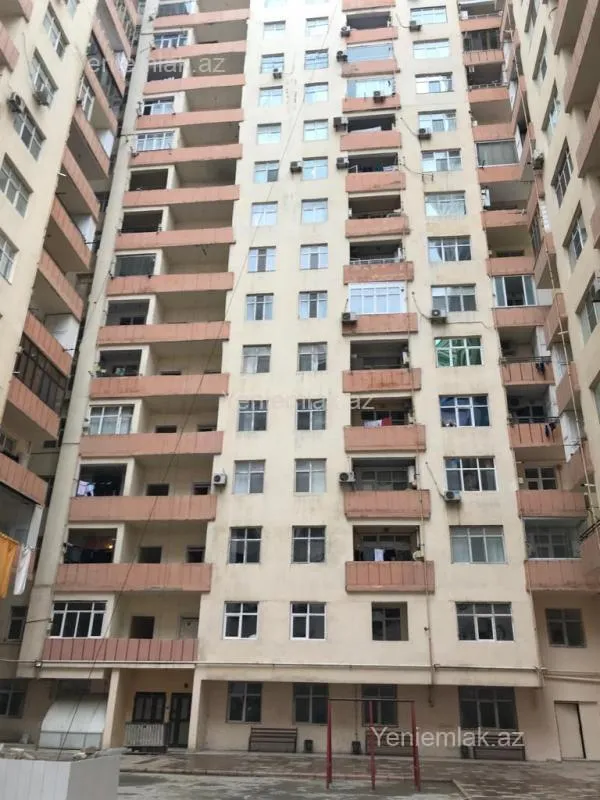 Satılır 3 otaqlı yeni tikili 80 m²