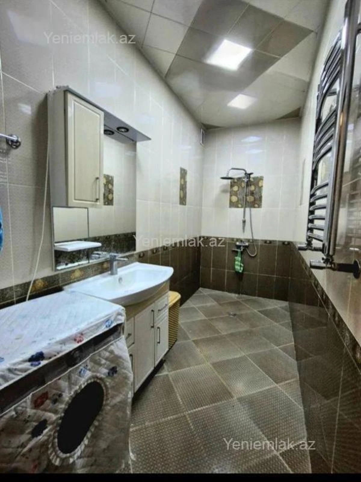 Satılır 3 otaqlı yeni tikili 80 m²