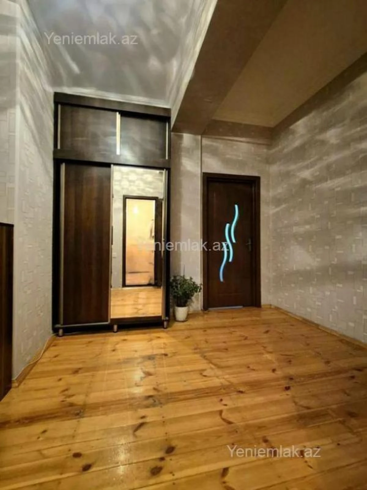 Satılır 3 otaqlı yeni tikili 80 m²