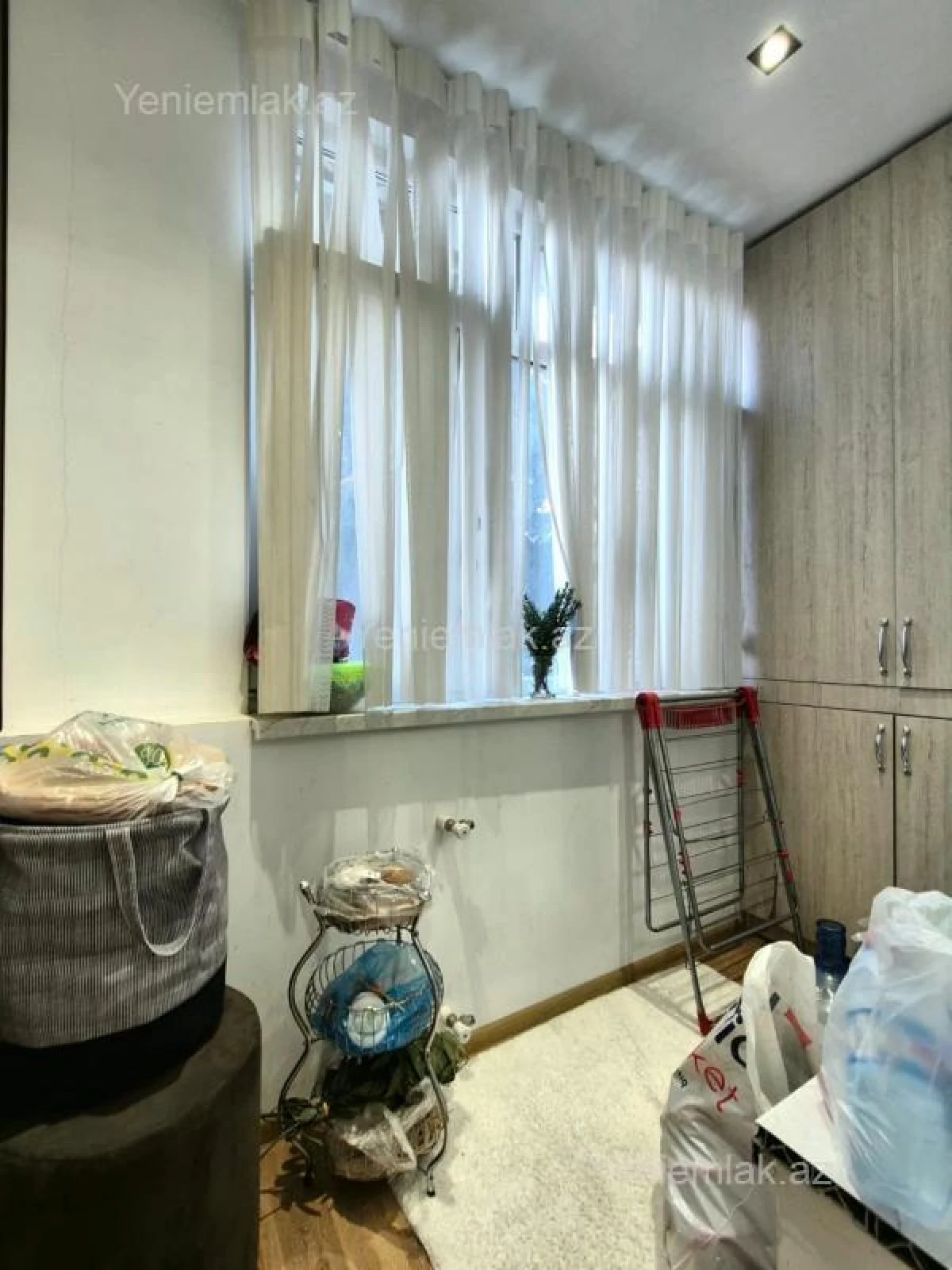 Satılır 2 otaqlı köhnə tikili 60 m²