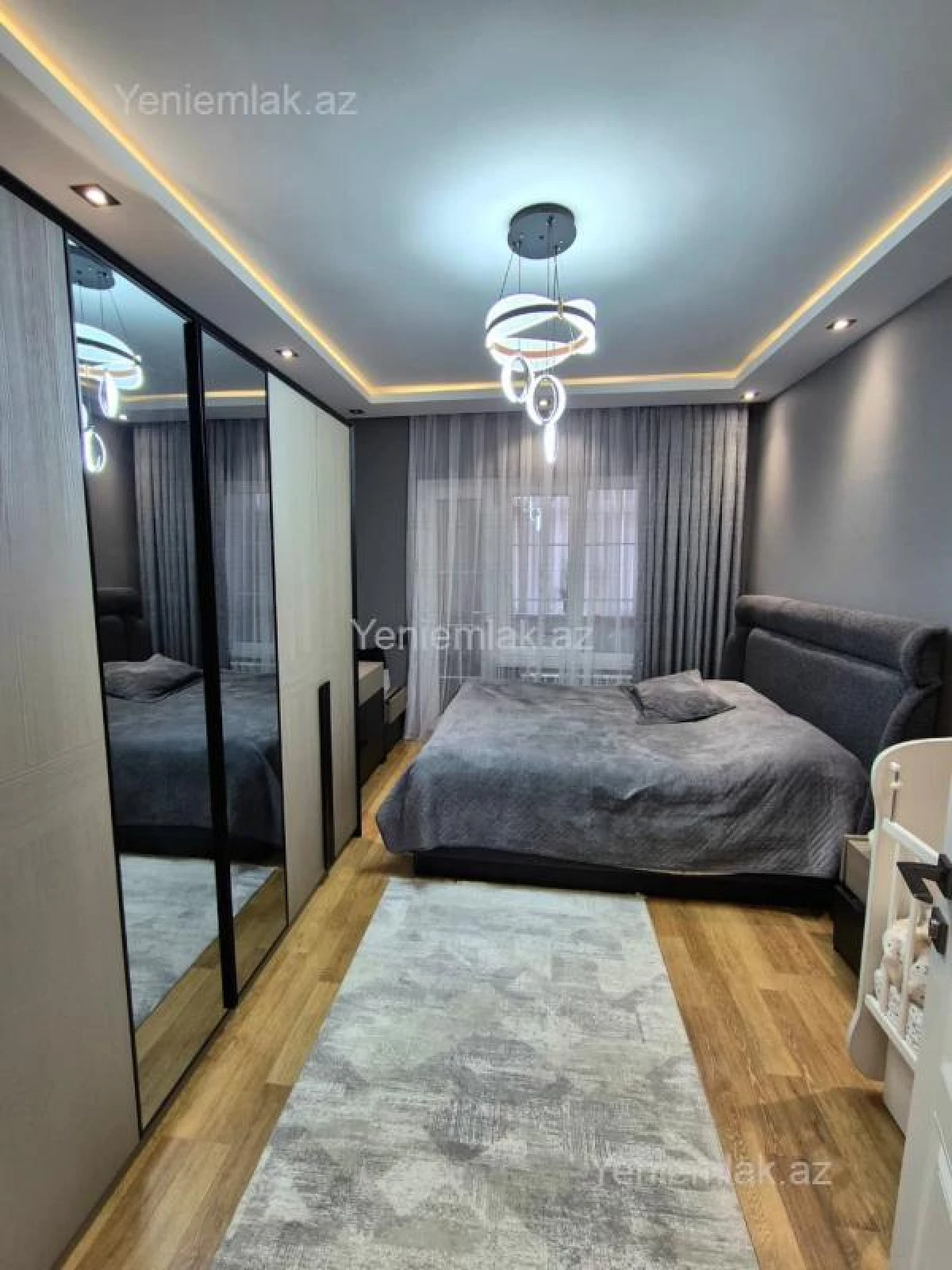 Satılır 2 otaqlı köhnə tikili 60 m²