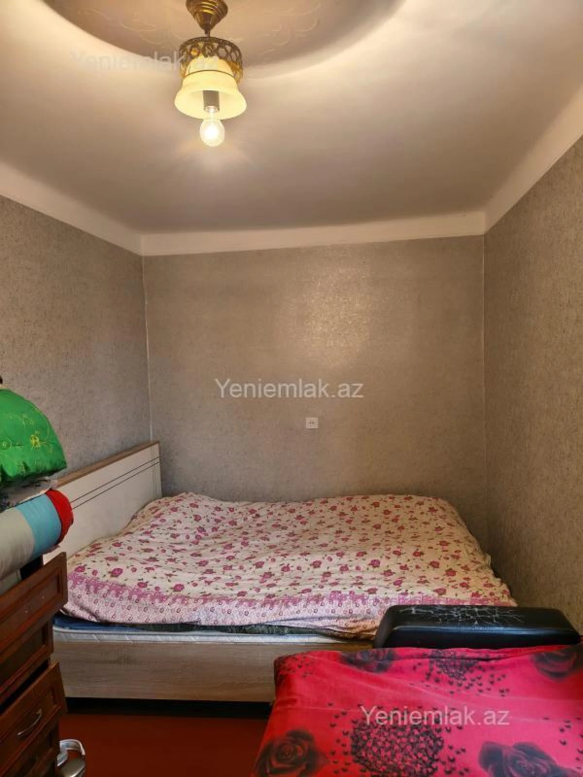 Satılır 3 otaqlı köhnə tikili 70 m²